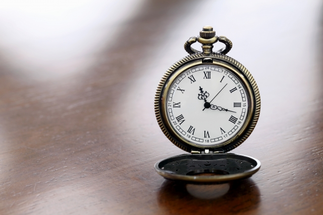 時間がないサラリーマンの方が副業に向いてるという不思議